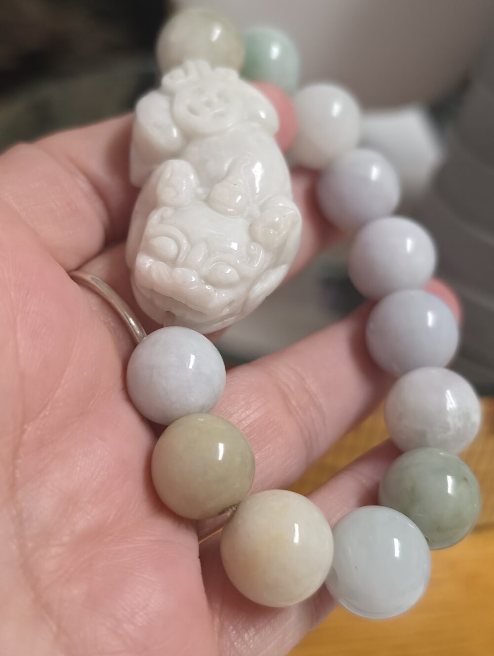 Vintage Jadeite Carved Pixiu Dragon Coin Bead Stretch Bracelet